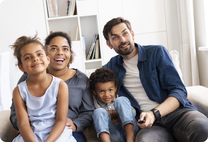 Photo d'une famille heureuse