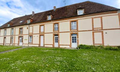 LA GRANDE COUR LES ASPRES