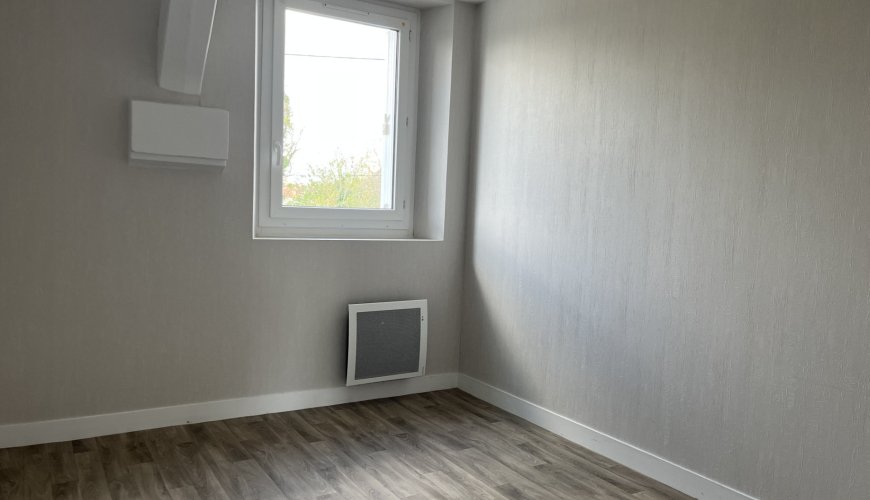 Appartement à NONANT-LE-PIN