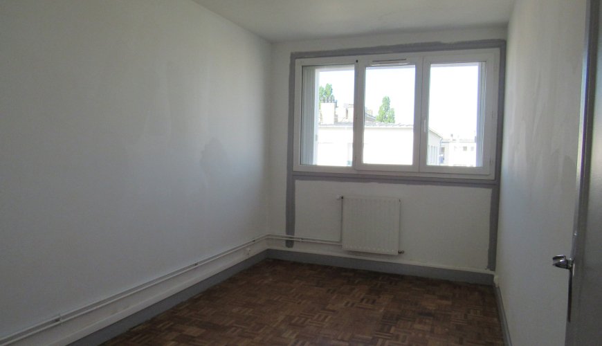 Appartement à L AIGLE