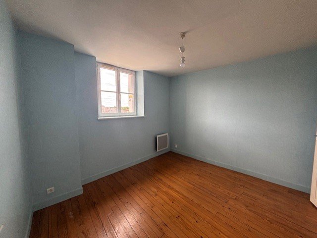 Appartement à RANES