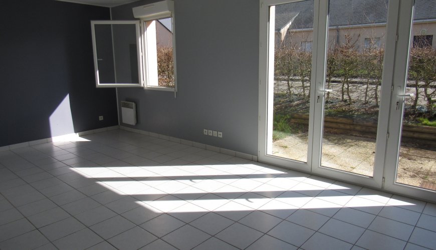 Maison à SAINT-HILAIRE-LE-CHATEL