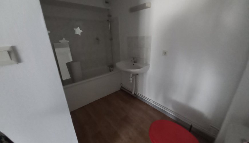 Appartement à SEES