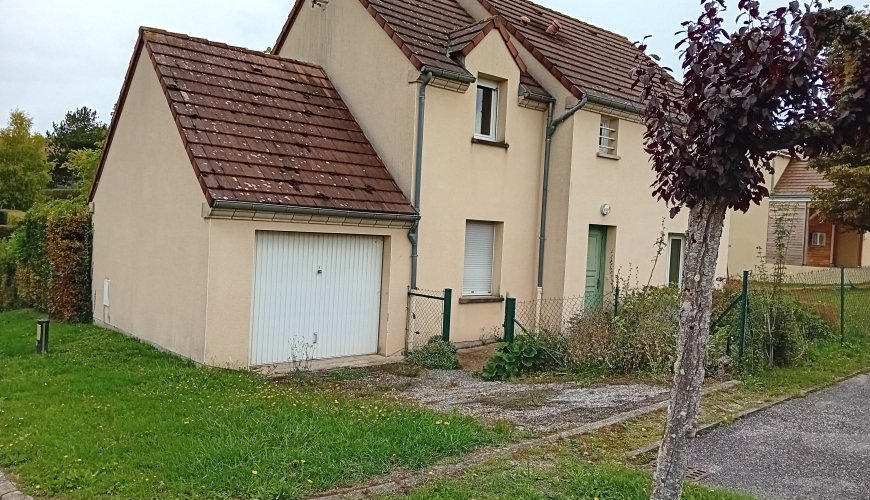 Maison à SAINT-LANGIS-LES-MORTAGNE