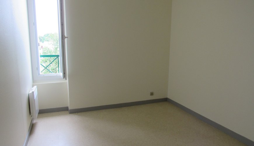Appartement à NONANT-LE-PIN