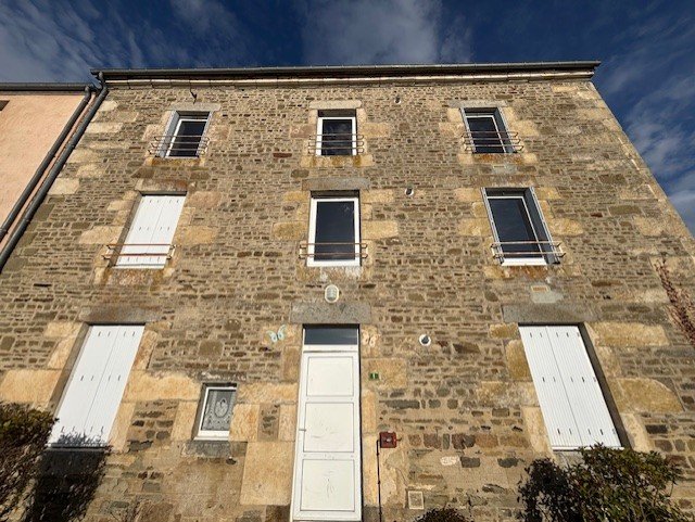 Appartement à LOUGE-SUR-MAIRE