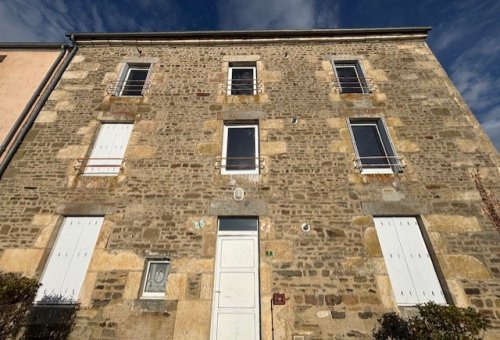 Appartement à LOUGE-SUR-MAIRE