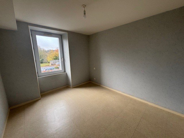 Appartement à LOUGE-SUR-MAIRE
