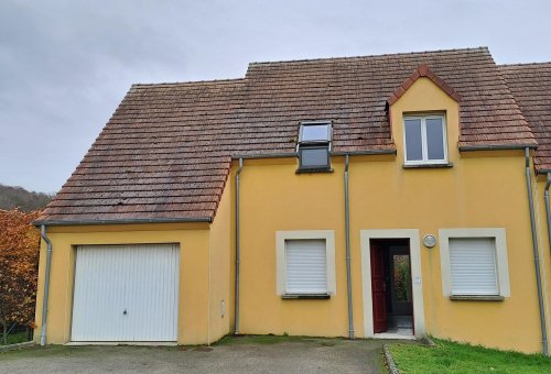 Maison à LA CHAPELLE-MONTLIGEON