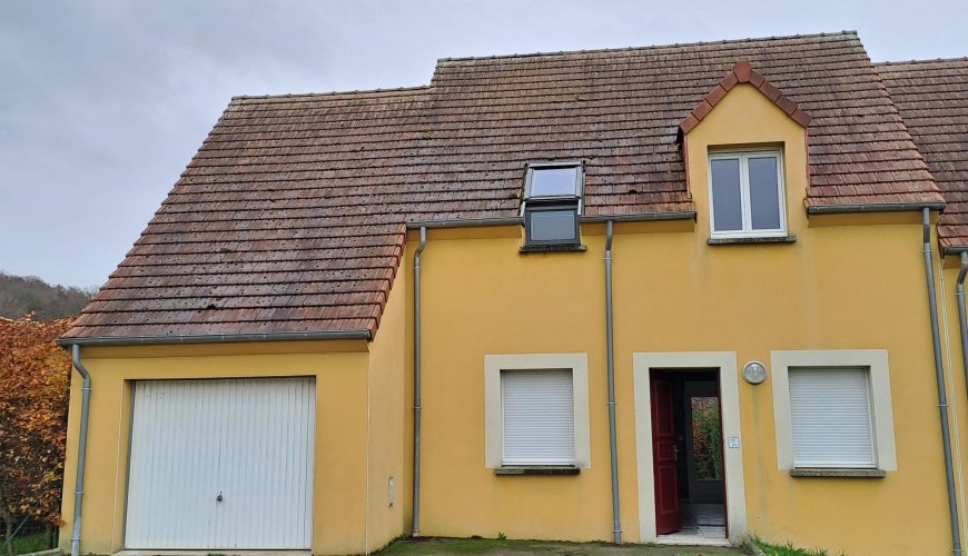 Maison à LA CHAPELLE-MONTLIGEON