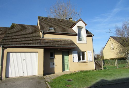 Maison à COURGEON