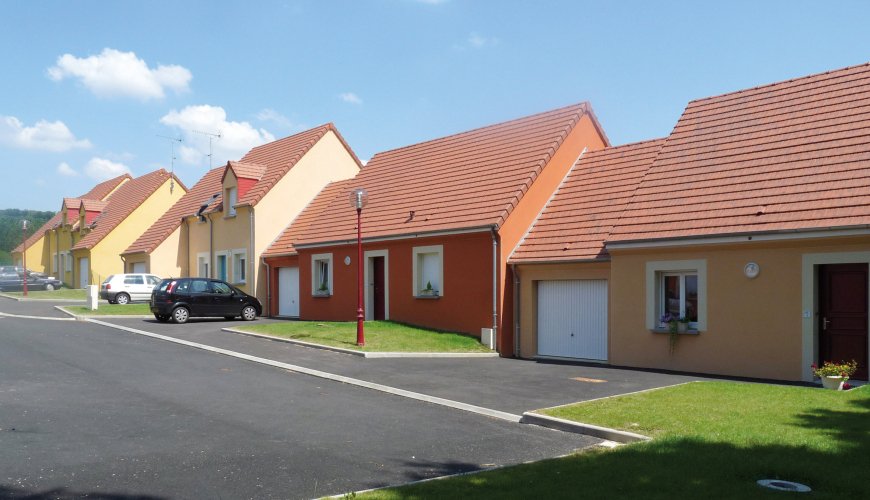 Maison à LA CHAPELLE-MONTLIGEON