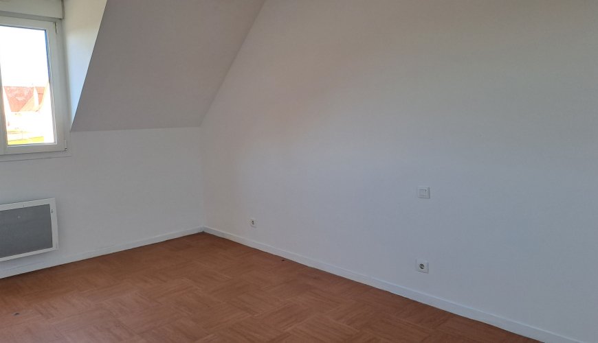 Maison à LA CHAPELLE-MONTLIGEON