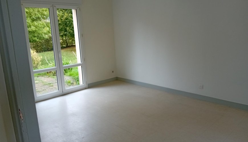 Maison à SAINT-LANGIS-LES-MORTAGNE