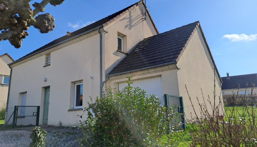 Maison à SAINT-LANGIS-LES-MORTAGNE