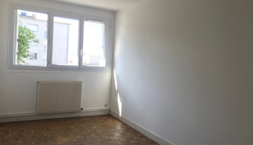 Appartement à L AIGLE