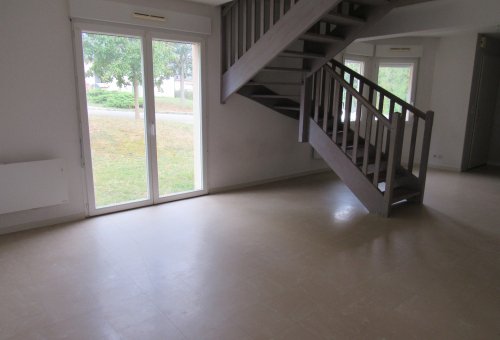 Maison à SAINT-HILAIRE-LE-CHATEL