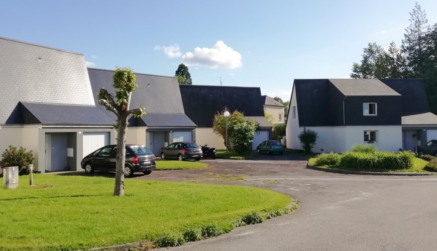 Maison à LE MELE-SUR-SARTHE