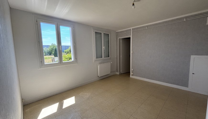 Appartement à ECOUCHE LES VALLEES