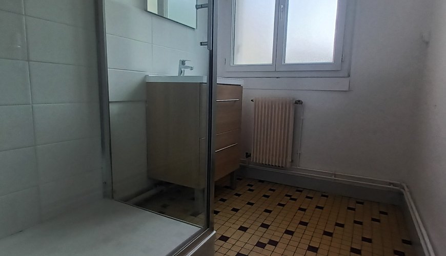 Appartement à GACE