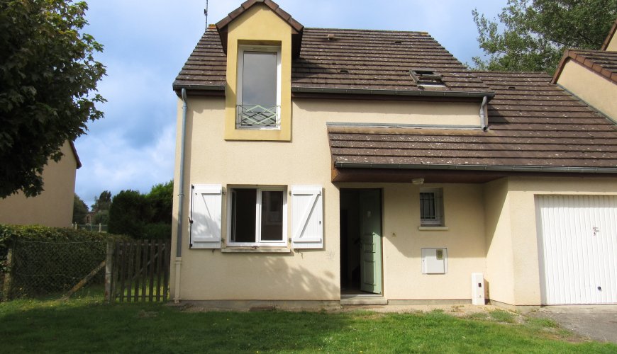 Maison à COURGEON