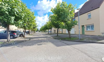 RES LA SENTE AUX DAMES ECOUCHE