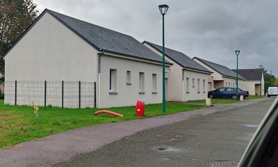 LE BOURG II ST MAURICE DU DESERT